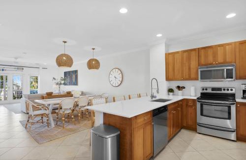 Indigo Reef Marina Homes House | NEW LISTING! Waterfront Villa 35 with boat slip townhouse