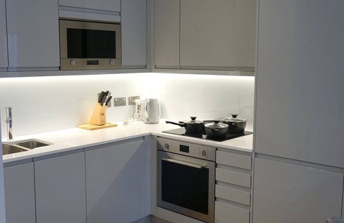 Theatreland Birmingham Apartment | New* Luxury 1 King Bed Apartment- Birmingham City Centre