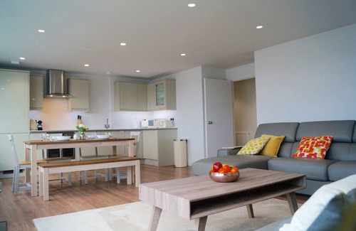 Truro Apartment | NEW! Luxury Apartment in Truro Centre With Cathedral Views!