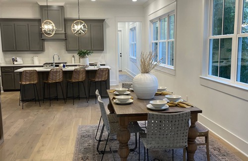 Saint Simons Island House | New Luxury Beach House! 300 feet to beach, walk to Crab Daddys, Brewery, & Shops