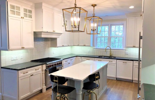 Edgartown House | NEW Luxury Beach House. Inner Village, Amazing Pool/Outdoor Entertaining Areas!