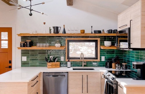 Golden Cabin | NEW Luxury Cabin 9200 feet, Denver Views