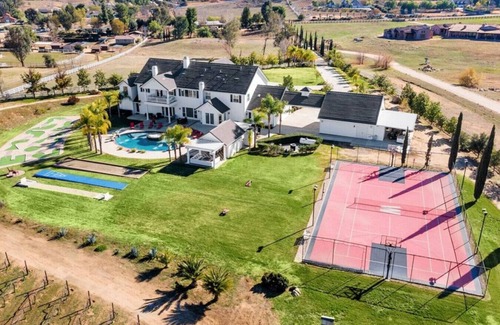 Murrieta House | * NEW Luxury Celebrity Vineyard Estate Temecula *