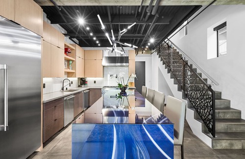 Eastside House | NEW Luxury Concrete Home : Only Minutes from the Beach!