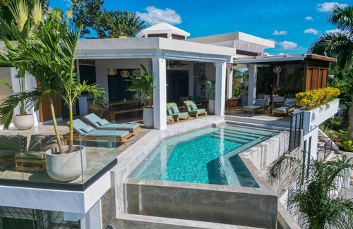 El Callejon Villa | NEW Luxury IBiZA StyLe ViLLa @ BoNiTa BEACH