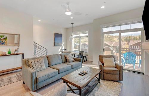 Winter Park House | New Luxury Loft 3 I Huge Hot Tub I Great Views I Best Price I FREE Adventures Daily