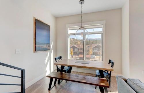 Winter Park House | New Luxury Loft 3 I Huge Hot Tub I Great Views I Best Price I FREE Adventures Daily