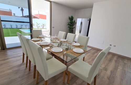 Costa de Antigua Villa | NEW Luxury modern Villa LiLa heated pool