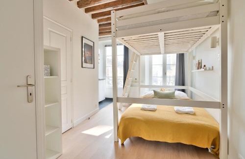 Quartier de la Porte-Saint-Denis Apartment | NEW Mezzanine Studio in the Heart of Paris (4F)