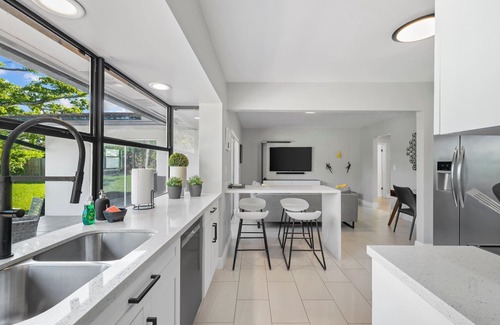 Ludlam House | New Miami Oasis
