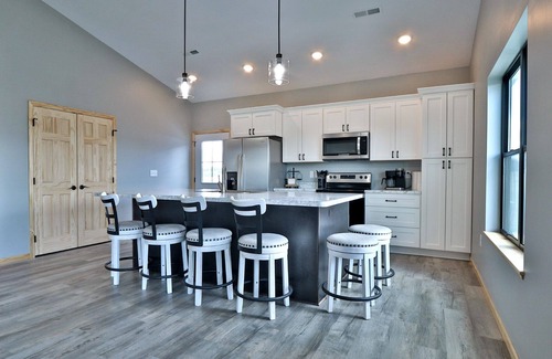 Milford House | New Milford Lake House