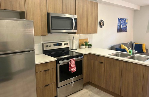 Jasper Apartment | New modern 1 bedroom suite with kitchen and laundry