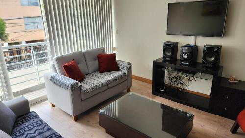 Petit Jean Ocharan Apartment | New! Modern 4BR Apartment Miraflores Lima