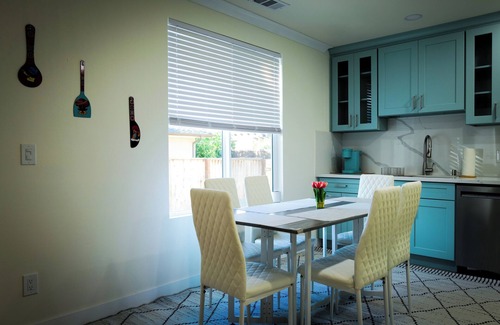 Fremont House | New modern centrally located home with large yards and central AC