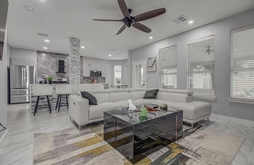 George Bush Park/Eldridge House | *NEW* Modern Getaway - Houston