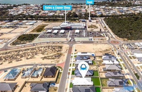 Dawesville House | New modern holiday home, sleeps 6, close to beach and estuary boat ramps