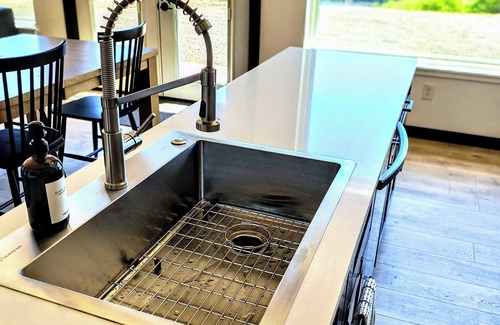 White Bird House | New, modern home in White Bird, with Salmon River views