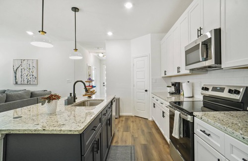Fort Worth House | New Modern Home TCU & FW Stockyard