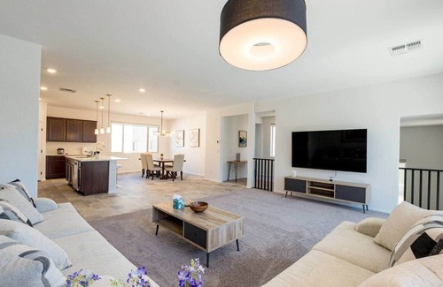 Sovana House | New Modern LUX Home 5BR Sofa Bed