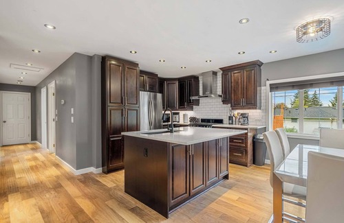 Northwest Calgary House | NEW Near DT, University, Airport! FREE Banff Pass!