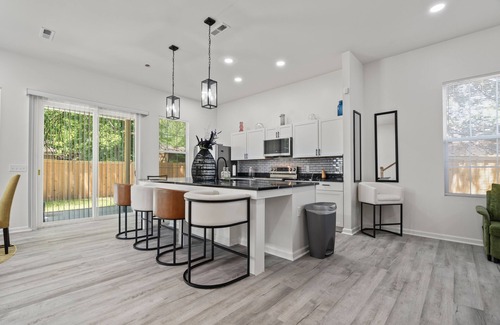 Sumter House | New, Oasis Haven near downtown & Shaw AFB
