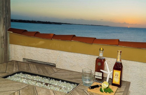 Westwind Villa | NEW - Ocean Luxury Villa/Full Service/Chef/Butler/Driver