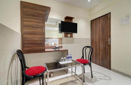 Kopar Khairane Hotel | New Parimeet Residency