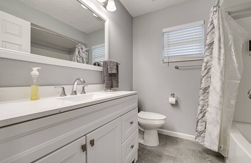 Orchid Lake Village House | New Port Richey Rental Home w/ Heated Pool!