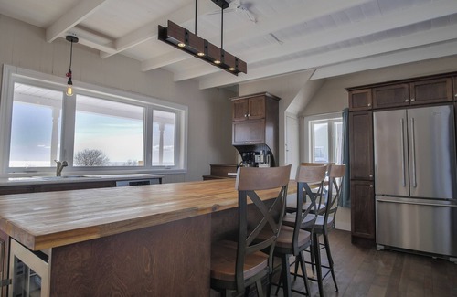 Saint-Godefroi House | * NEW* Private beach and Gaspesian charm in the heart of Baie des Chaleurs