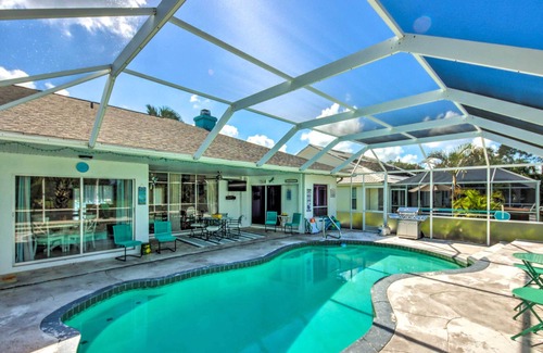 Deep Creek House | NEW! Punta Gorda Retreat w/ Heated Pool & Lanai!