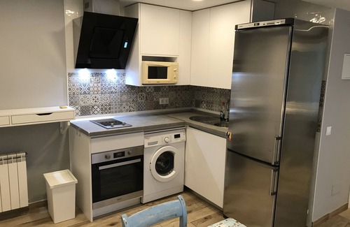 Boadilla del Monte Apartment | New, quiet, bright, fully equipped apartment with garden and pool