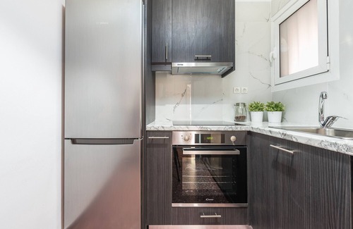 Athens City Centre Apartment | New Relaxed Central Apartment ☆ Walk Everywhere ☆
