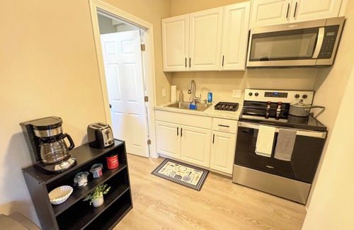 West Lebanon Apartment | New Remodel - Mins to DHMC & Hanover - Explore NH