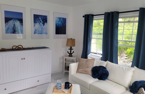 St. George's Condo | New! Rennovated 1-bedroom condo. Walk to beach & waterfront restaurants.