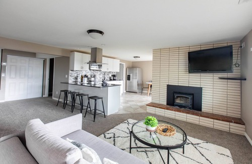 Todd Creek House | NEW Renovated Guest Suite | 30 min to DIA & DEN