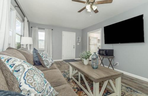 Middletown House | New renovated single-family home built in 1999