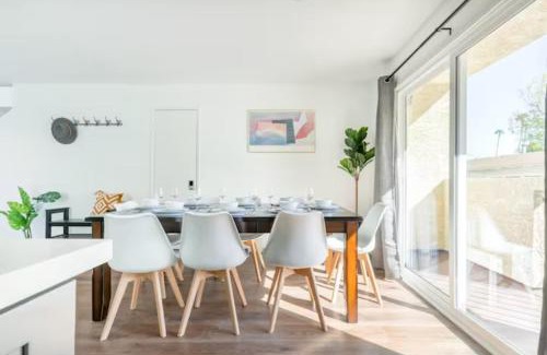 Alhambra Apartment | New Renovated Spacious 3 bedroom near DT Alhambra