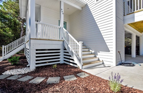 Monteray Shores House | New Reservations for Aug/Sept Enjoy dinner on us with $100 gift certificate delivered to your hom.