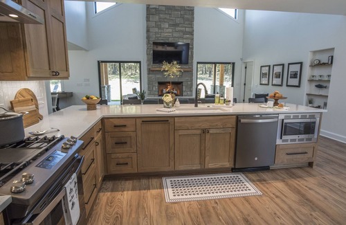 Marietta Cabin | NEW: Secluded Family Friendly Cabin by Lake Murray