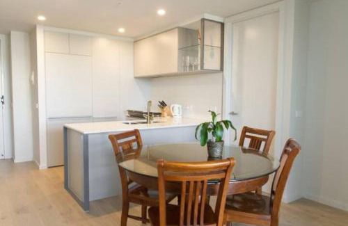 Northcote Apartment | New Spacious 2 Bedroom With Gorgeous City Views