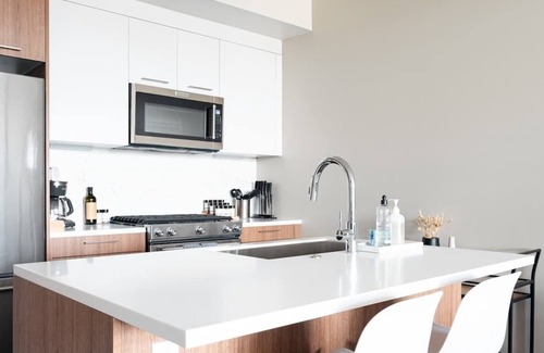 Highland Condo | New Spacious Modern Loft | Center of LoHi