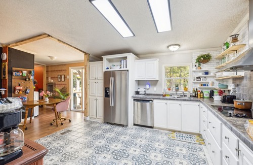 Olivia House | NEW! Spacious Pet Friendly Forest Retreat w/EV Charger