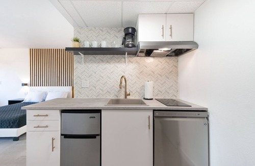 Florida Center Condo | NEW - Spacious Studio close to Theme Parks