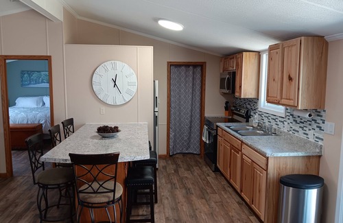 Rosman House | NEW! Spectacular mountain views, waterfalls, hike, bike, kayak at your doorstep!