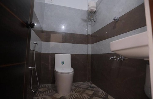 Kothamangalam Hotel | New Star Homes - Room 5
