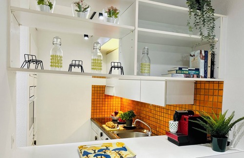 Oerlikon Apartment | New studio with terrace and lots of privacy