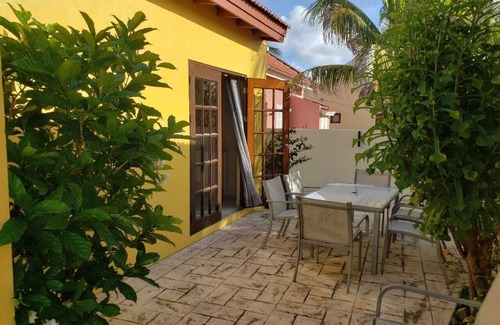 Calbas House | New Style Cunucu House not far from the highrise hotels