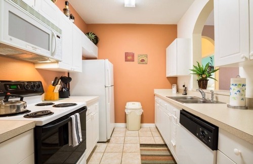 Windsor Palms Condo | NEW! Stylish Resort Condo w/Amenities | 10 Min to Disney Parks