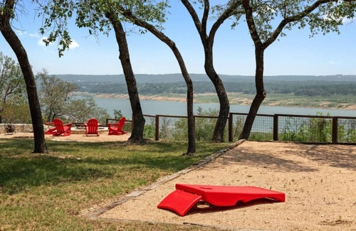 Spicewood Cabin | *NEW Sunrise Lodge - Daybreak Cottage | Lake Views