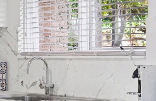 Manly House | NEW! Three bedroom townhouse - Introducing Ferry Watch Manly!